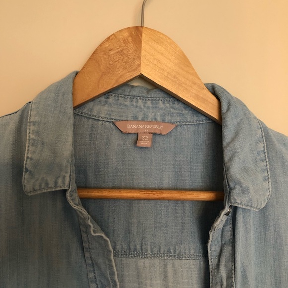 Banana Republic Jean Button Down - Picture 2 of 5